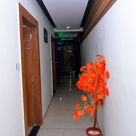 Hotel Asopalav Gandhinagar Bagian luar foto