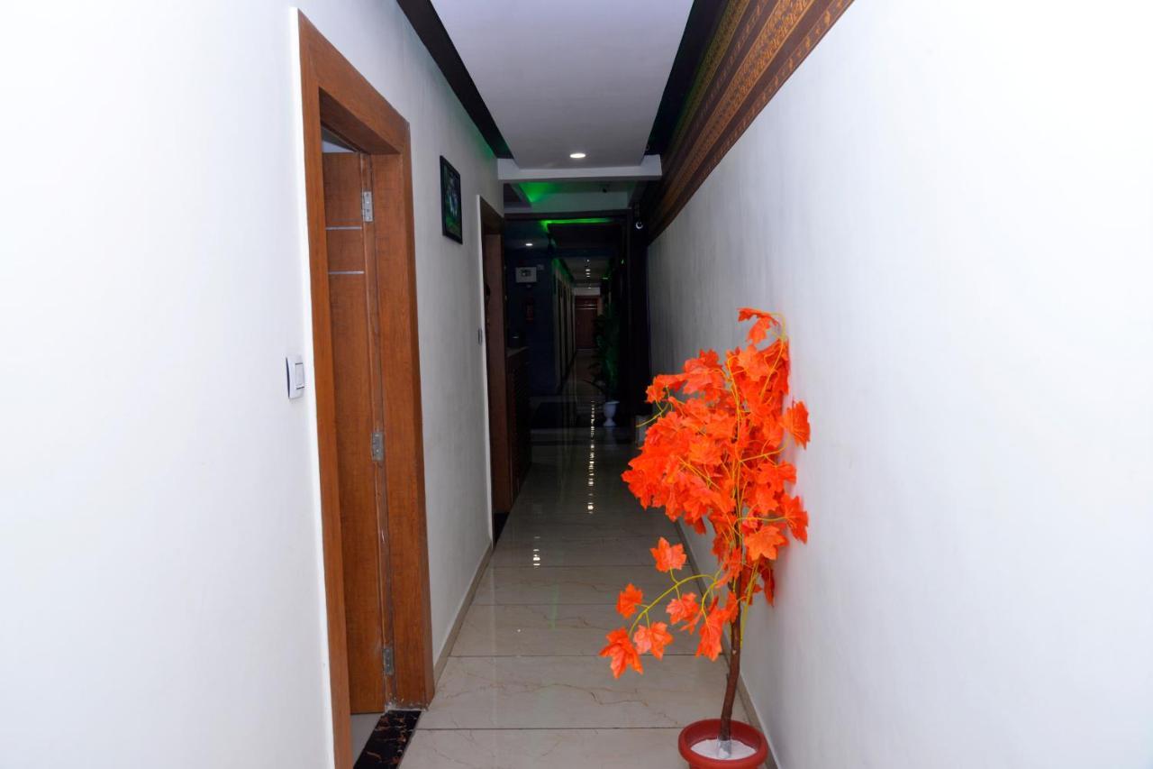 Hotel Asopalav Gandhinagar Bagian luar foto