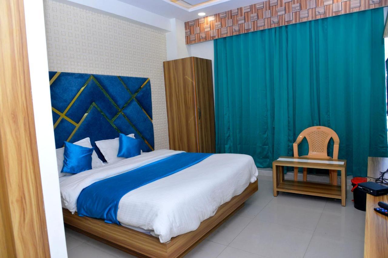 Hotel Asopalav Gandhinagar Bagian luar foto